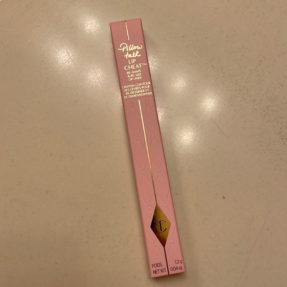 CHARLOTTE TILBURY Pillow talk LIP CHEAT RE-SHAPE & RE- SIZE LIP LINER